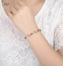 Load image into Gallery viewer, Rose Leaf Chain Bracelet
